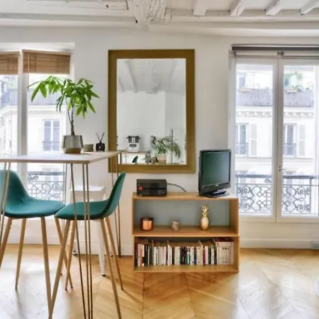 Appartement Pleasant Near Montmartre